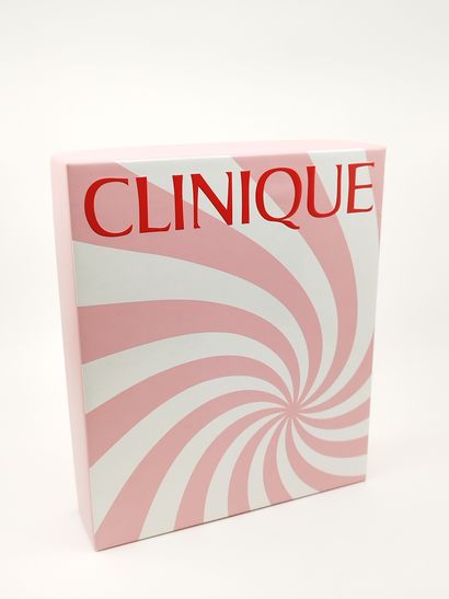 Clinique
Coffret parfum, gel moussant et...