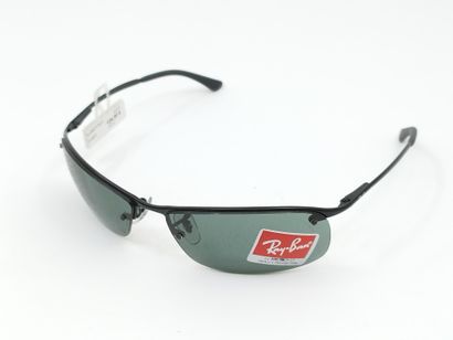 Ray Ban 
Paire de lunette de soleil