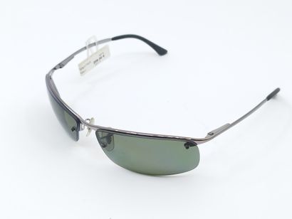 Ray Ban 
Paire de lunette de soleil
Verres...