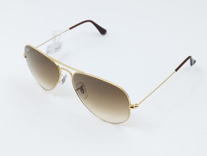 Ray Ban 
Paire de lunette de soleil