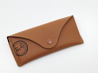 Ray Ban 
Paire de lunette de soleil