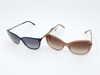 Bureberry
Lot de quatre paires de lunette...