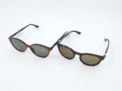 Lot de cinq paires de lunette de soleil de...