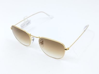 Ray Ban 
Paire de lunette de soleil