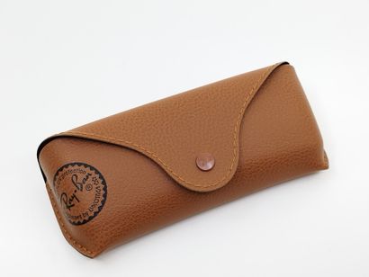 Ray Ban 
Paire de lunette de soleil
