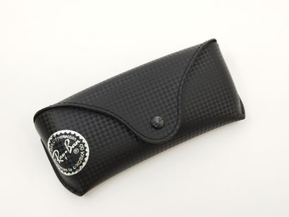 Ray Ban 
Paire de lunette de soleil