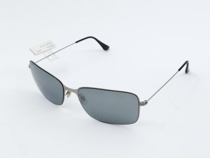 Ray ban 
Paire de lunette de soleil
