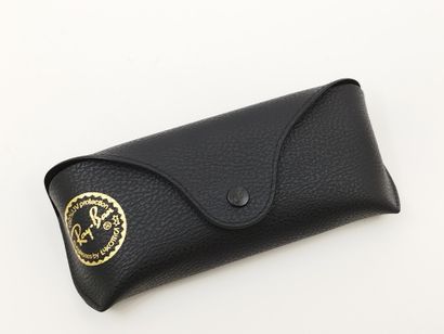 Ray Ban 
Paire de lunette de soleil