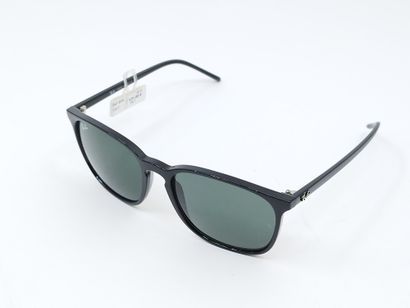 Ray Ban 
Paire de lunette de soleil