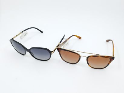 Bureberry
Lot de quatre paires de lunette...