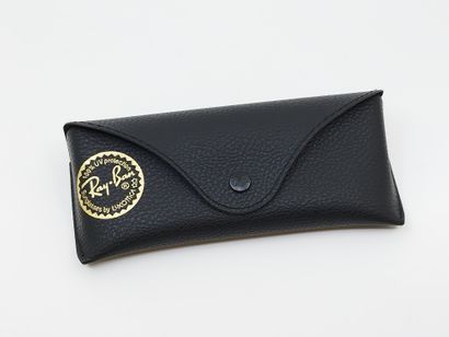 Ray Ban 
Paire de lunette de soleil