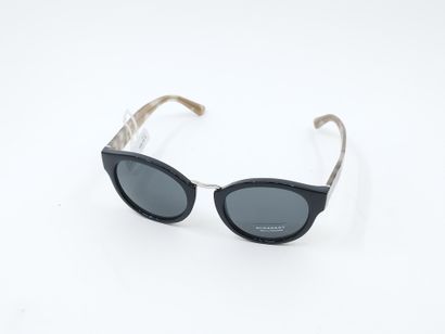 Bureberry
Lot de trois paires de lunette...