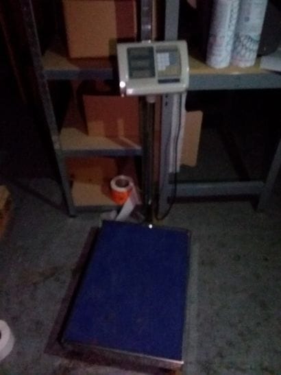 balance pèse colis