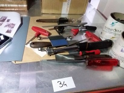 massicot
lot d'outils