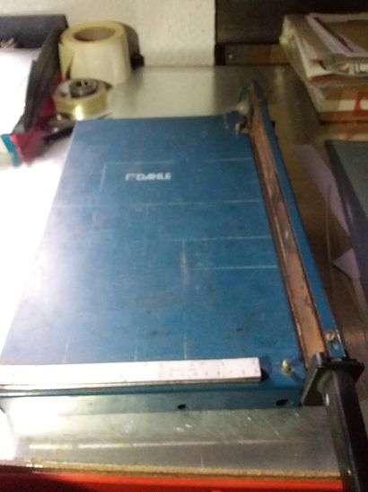 massicot
lot d'outils