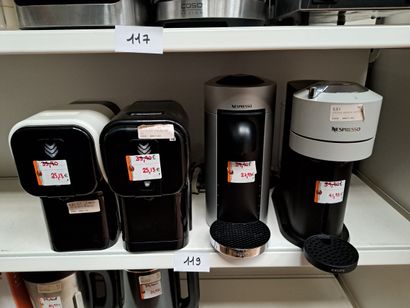 4 cafetières dont deux NESPRESSO