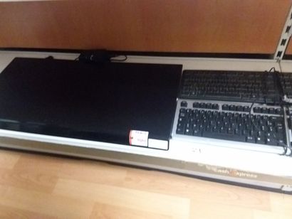 barre de SON SAMSUNG 
2 Claviers