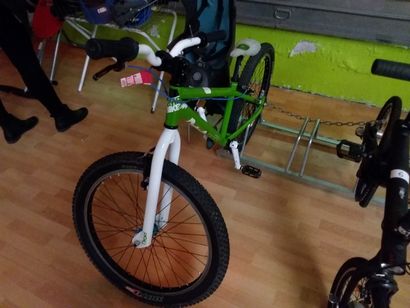 vélo et siège bébé pour velo