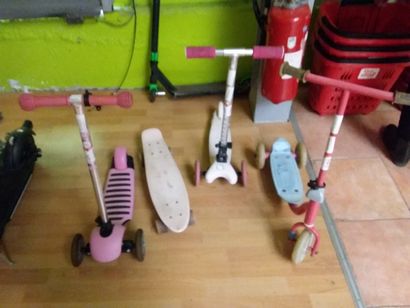 3 trotinettes 
skate