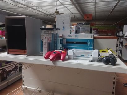 enceinte electrocompaniet
3 manettes WII
7...