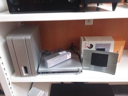 lecteur dvd THOMSON 
système de son THOMSON...