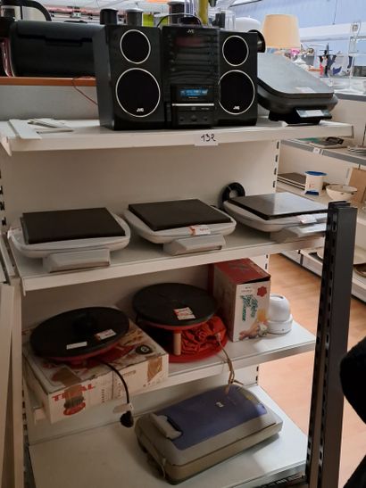 Chaine hifi JVC, 3 appareils à pierrade,...