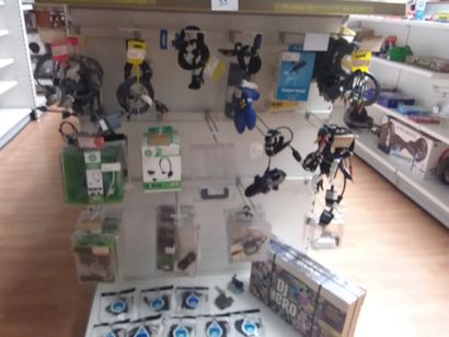lot de cables
casques microfilaire
chargeur...
