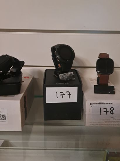 montre connectée SUUNTO