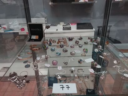 lot de bijoux fantaisie