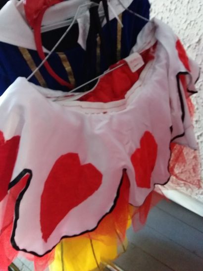 portant costumes enfant