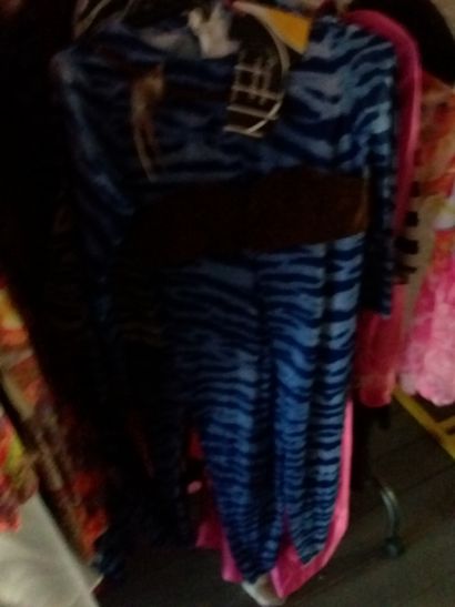 portant costumes enfant
