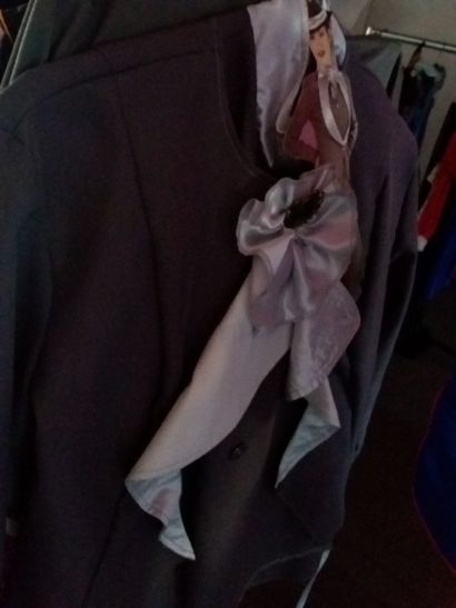 portant costumes adulte