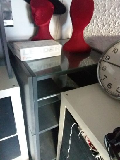 agencement 
7 étagères en stratifié 
bureau...