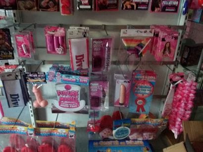 stock accessoire enterrement vie de garçon...
