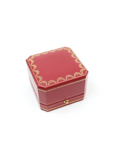 CARTIER LOVE
Bague en or rose 750° et trois...