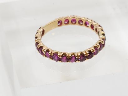 ALLIANCE in yellow gold 750° set with rubies
TDD:...
