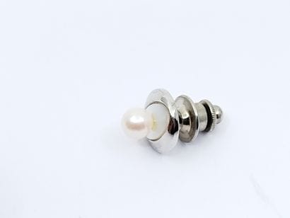 Pair of 14kt yellow gold agate cufflinks...