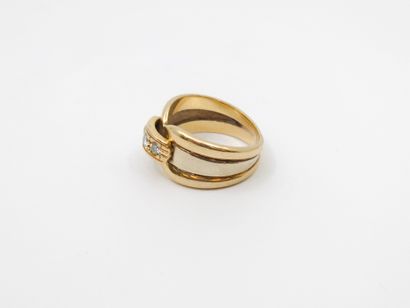Yellow gold 750° half-barrel ring set with...