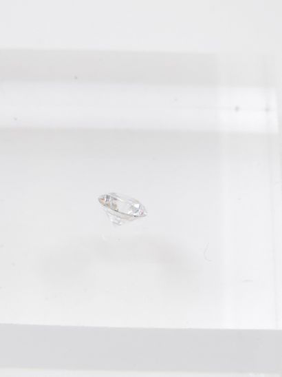 DIAMOND ON PAPER of about 1,30 ct of color...