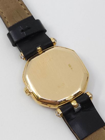 Van Cleef & Arpels
Wristwatch in yellow gold...