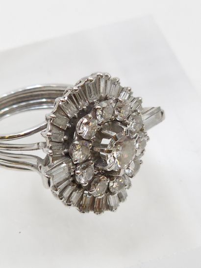 French WORK
Gold and platinum ring set with...
