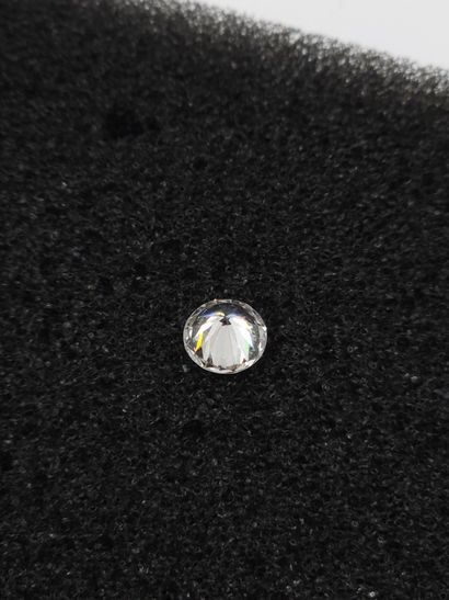 DIAMOND on 0,99 ct paper in E/VS1 color
No...
