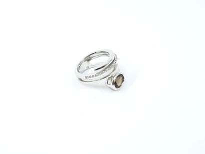 NEW RING in white gold 750° set with a smoky...