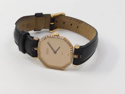 Van Cleef & Arpels
Wristwatch in yellow gold...
