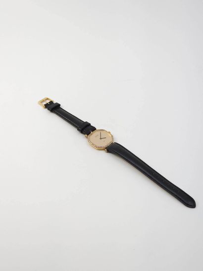 Van Cleef & Arpels
Wristwatch in yellow gold...