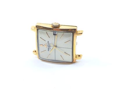JAEGER LECOULTRE 
Square case in yellow gold...