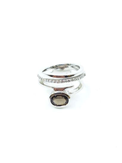 NEW RING in white gold 750° set with a smoky...