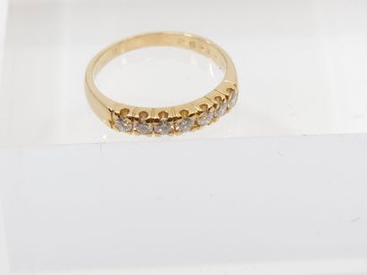 HALF-ALLIANCE in yellow gold 750° decorated...