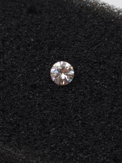 DIAMOND on 0,99 ct paper in E/VS1 color
No...