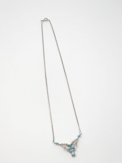 COLLIER EN ARGENT 925 retenant un pendentif...
